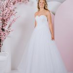 G275A Corset fitted bodice with white pearls and full tulle skirt
