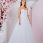 G275A Corset fitted bodice with white pearls and full tulle skirt