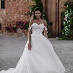 E206 Abella Wedding Dress – Timeless Elegance for Your Big Day